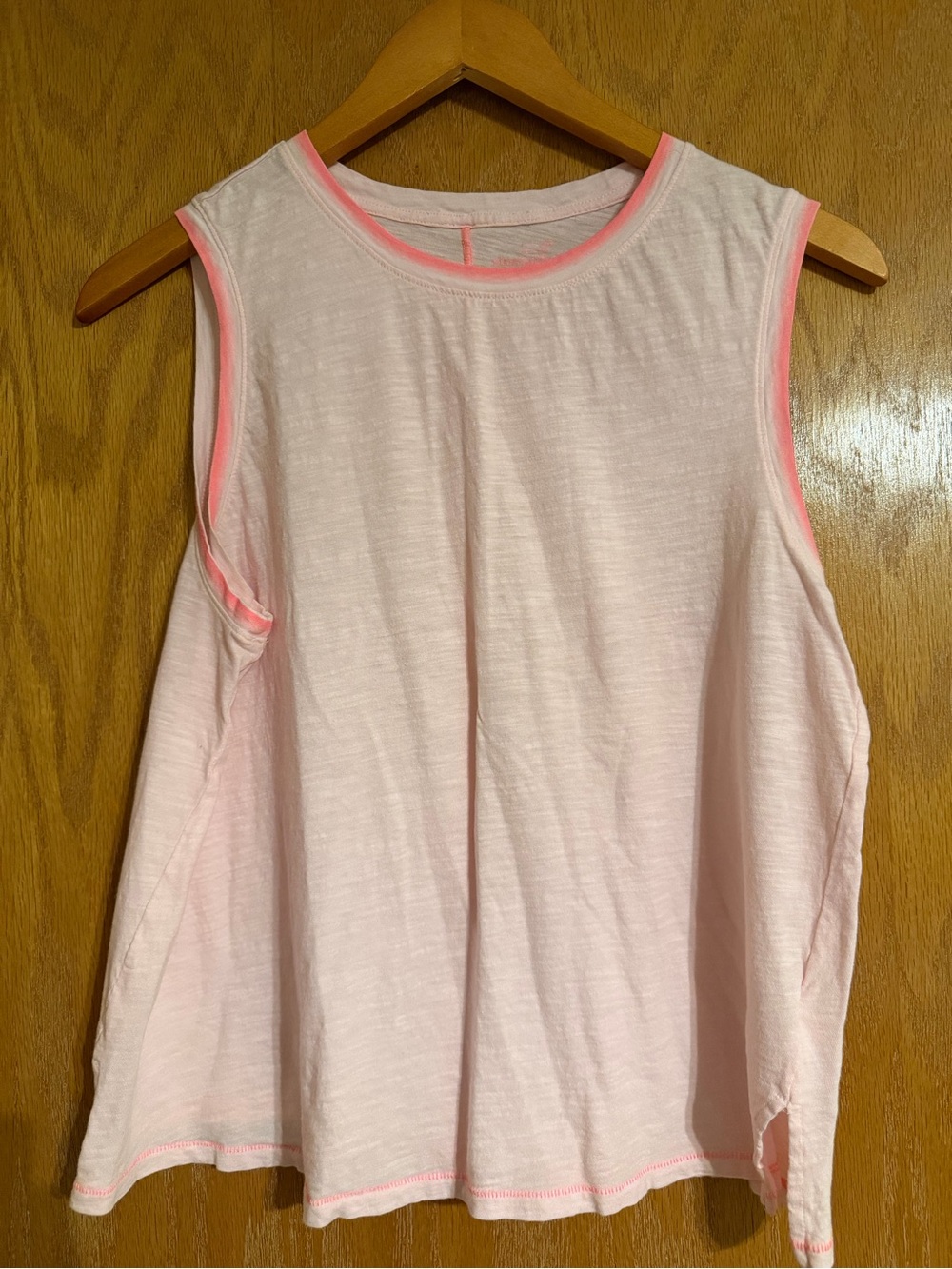 Vineyard Vines Light Pink Tank with Neon Pink Trim